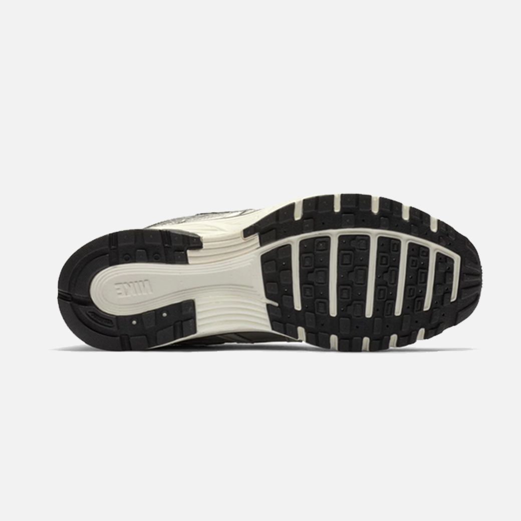 Nike P-6000 Metallic Silver