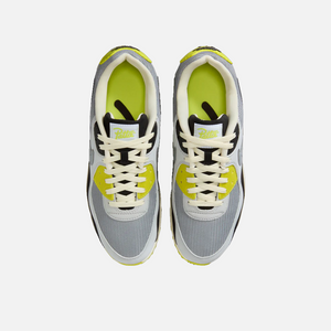 Patta x Nike Air Max 90 SP Waves Cyber Yellow sneakers, limited edition collab, retro running shoes, men's Nike trainers, streetwear sneakers, Top View.